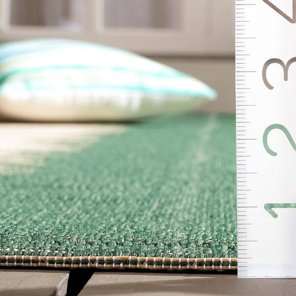 SAFAVIEH Courtyard Soma Casual Waterproof Patio Backyard Rug