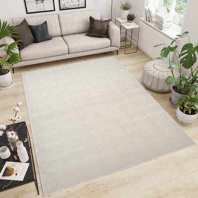 Omari Collection Cream Geometric Traditional Area Rug