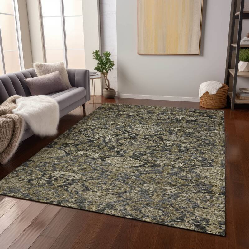 Machine Washable Indoor/ Outdoor Traditional Damask Chantille Rug