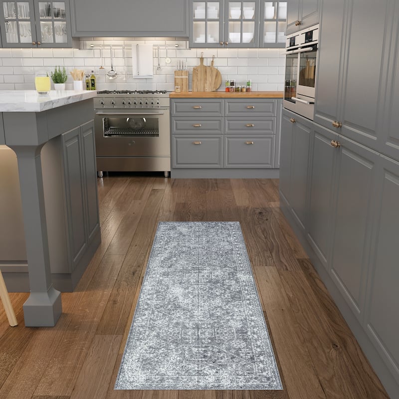 Mayson Traditional Oriental Indoor Area Rug