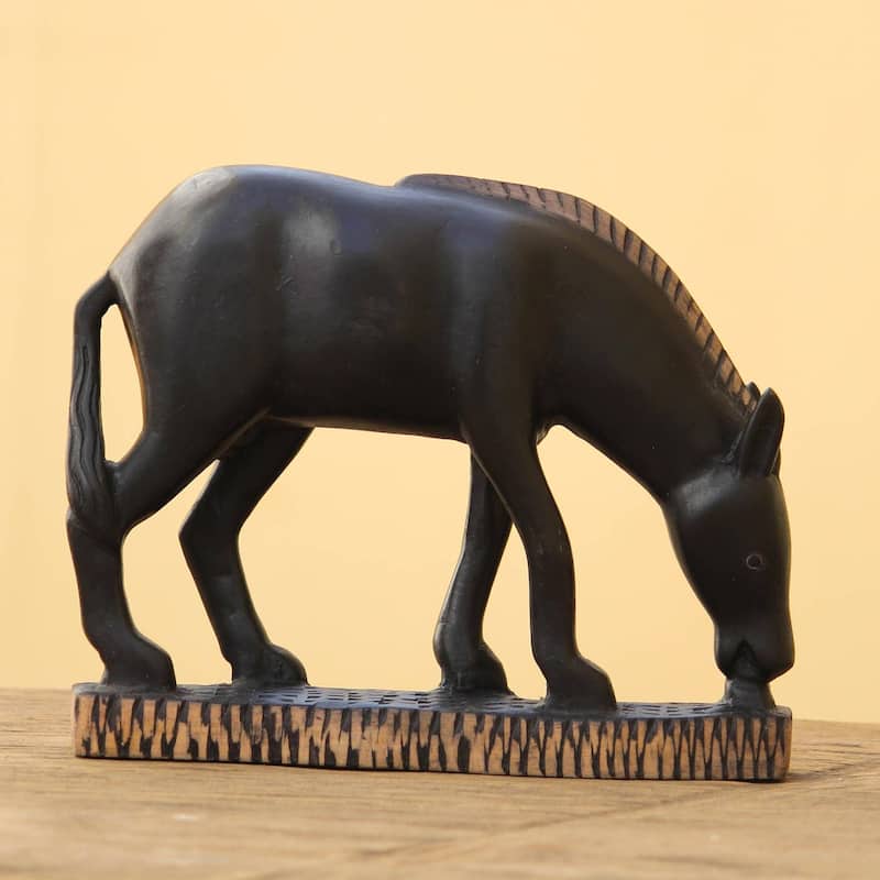 Handmade African Horse Wood sculpture (Ghana) - 29 x 25 x 11