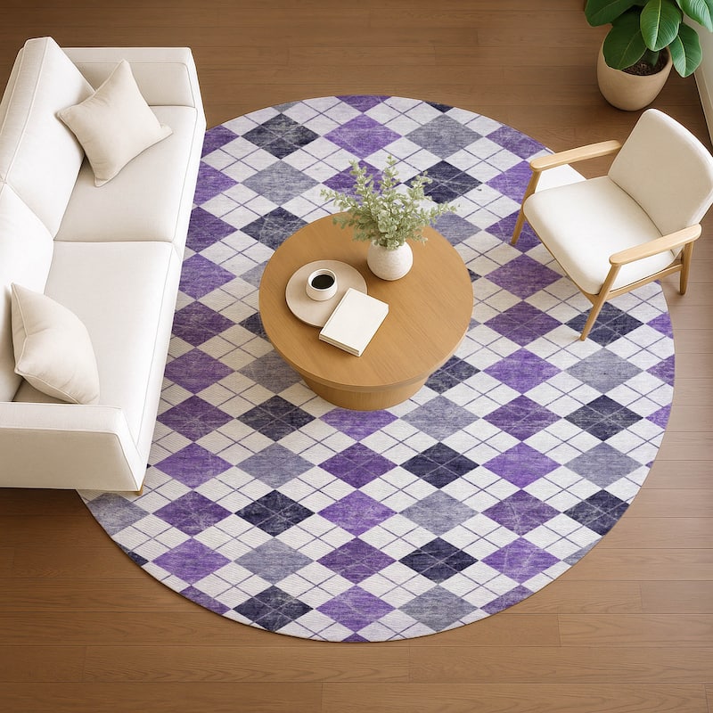 Machine Washable Indoor/ Outdoor Modern Argyle Chantille Rug