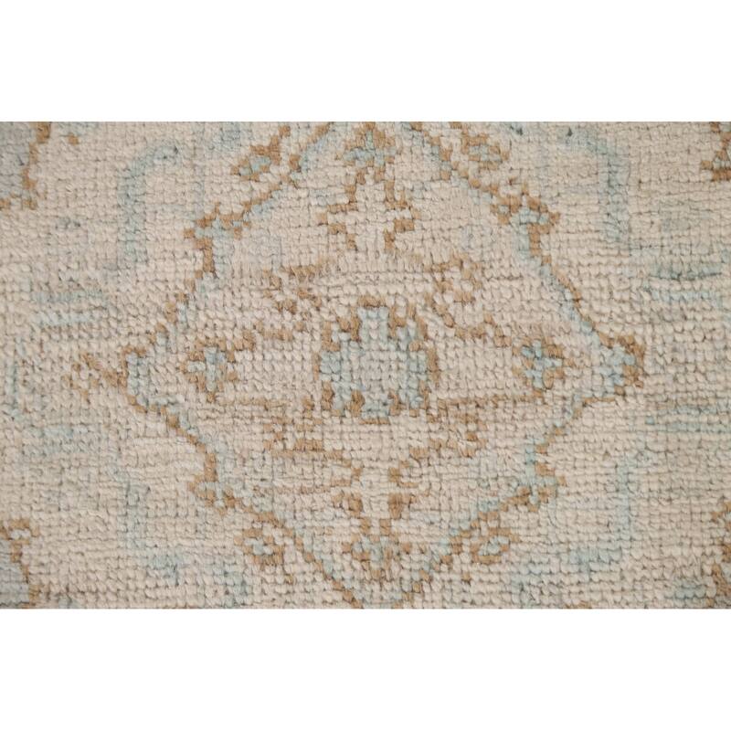 Hand Knotted Oriental 100% Wool Carpet Transitional Medallion Beige & Ivories Oushak Area Rug - 2' 11'' X 2' 0''