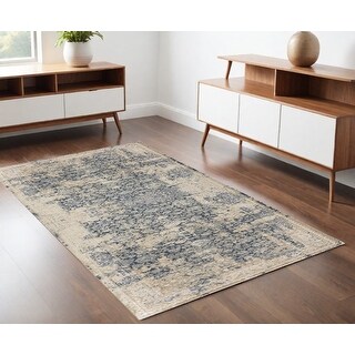 Traditional Style Rectangle Rug with Botanical Pattern - 4' x 6' - Bed ...