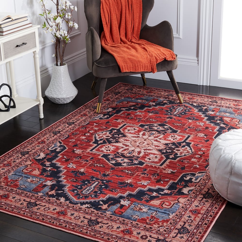 SAFAVIEH Serapi Machine Washable Monica Medallion Distressed Rug