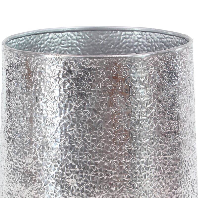 Silver Aluminum Metal Indoor Outdoor Planter with Hammered Design (Set of 3)