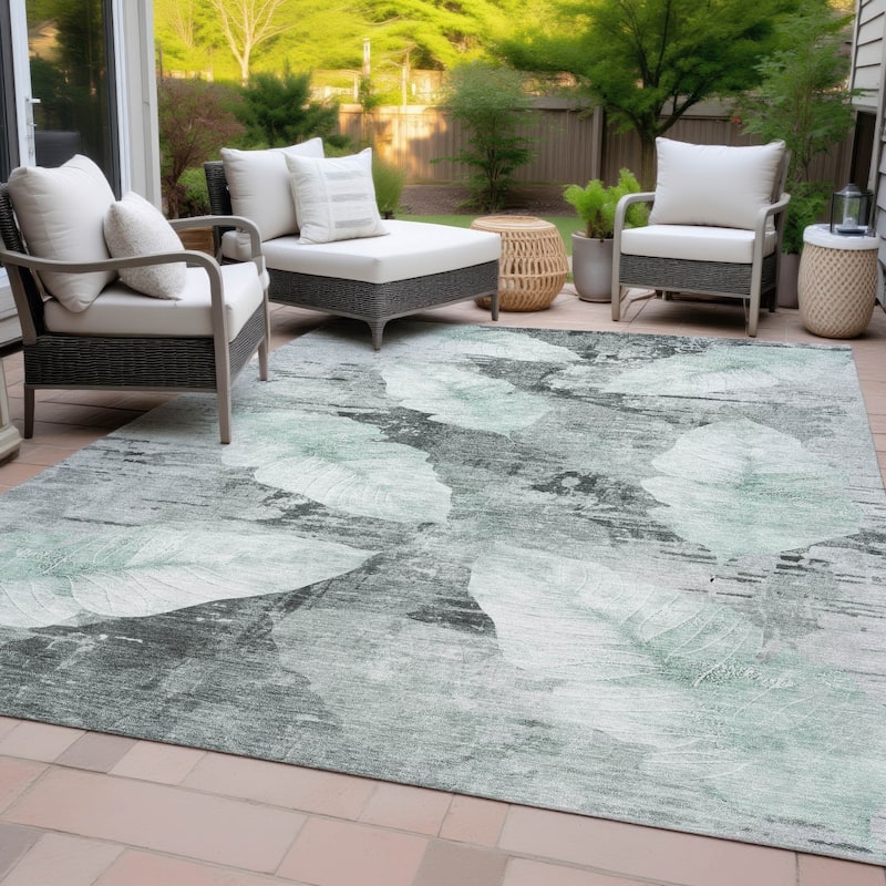 Machine Washable Indoor/Outdoor Modern Leaf Chantille Rug
