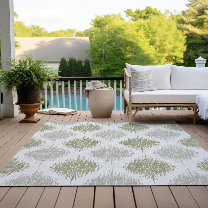 Machine Washable Indoor/ Outdoor Chantille Contemporary Geo Rug