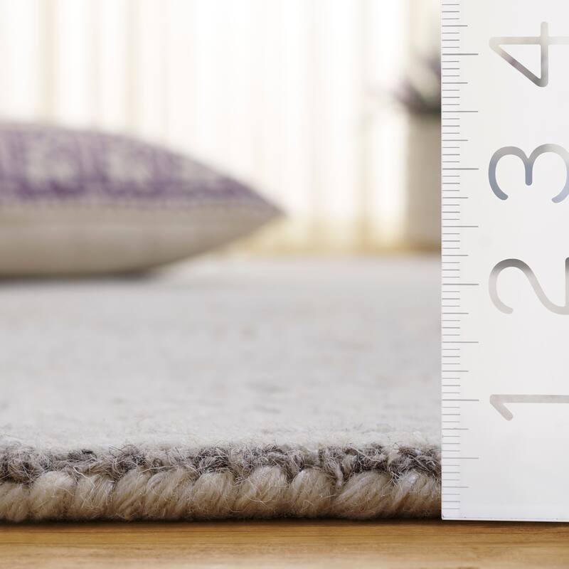 SAFAVIEH Handmade Metro Madhuri Wool Rug