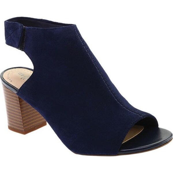 deva bell clarks