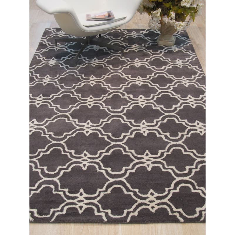 Gray Traditional Trellis Moroccan Area Rug - Elegant and Timeless Design - 5' x 8'