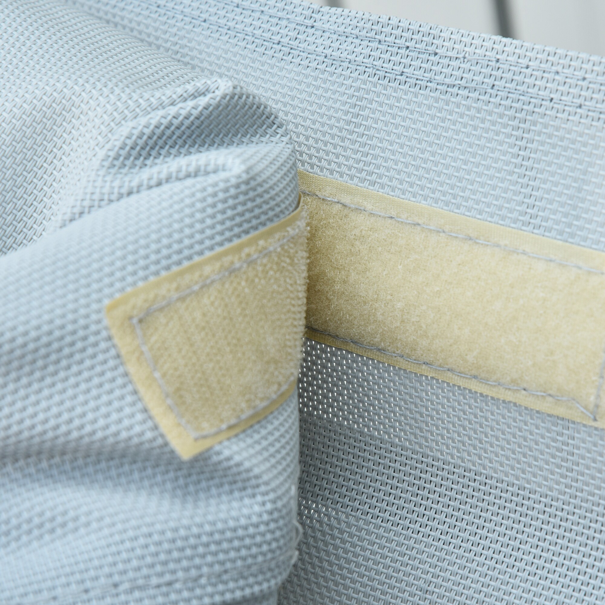 Outsunny Zero Gravity Rocking Chaise Lounge for Patio Comfort-image