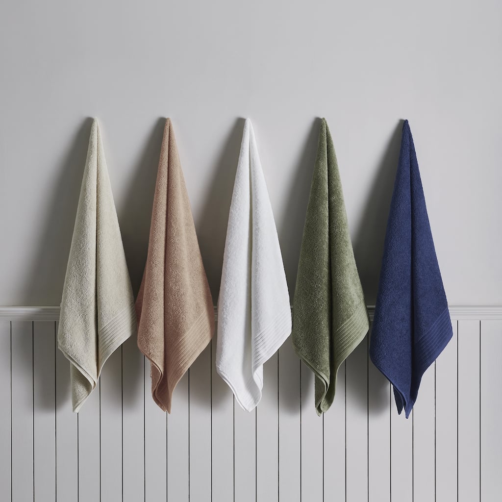 Linery & Co. 100% Featherspun Cotton Quick-Dry Bath Towel