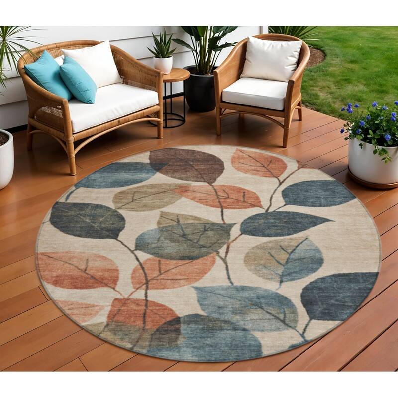 HomeRoots Floral Transitional Rectangle Outdoor Rug - 8' Round