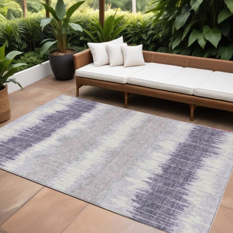 HomeRoots Striped Transitional Rectangle Outdoor Rug - 10' X 14'