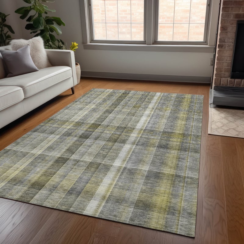 Machine Washable Indoor/ Outdoor Plaid Chantille Rug - Gray - 9' x 12'