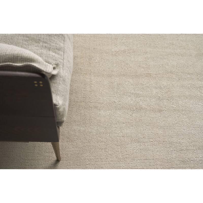 EXQUISITE RUGS Duo Hand-loomed Wool/Bamboo Silk Grey/White Area Rug.