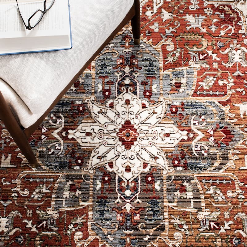 SAFAVIEH Herat Leisa Traditional Rug - 5'3" x 7'7"
