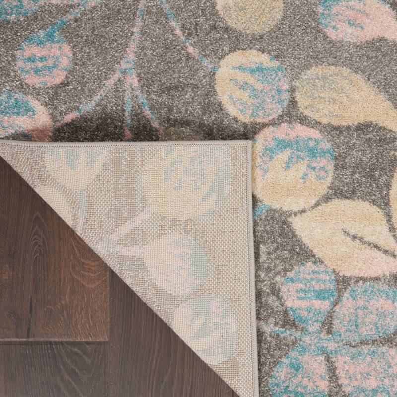 HomeRootsBotanical Leaves Cottage Rectangle Area Rug - 72' X '48' X '0.5
