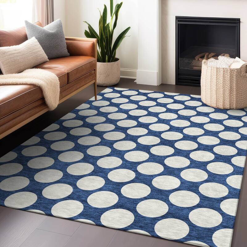 Machine Washable Indoor/ Outdoor Chantille Modern Dots Rug