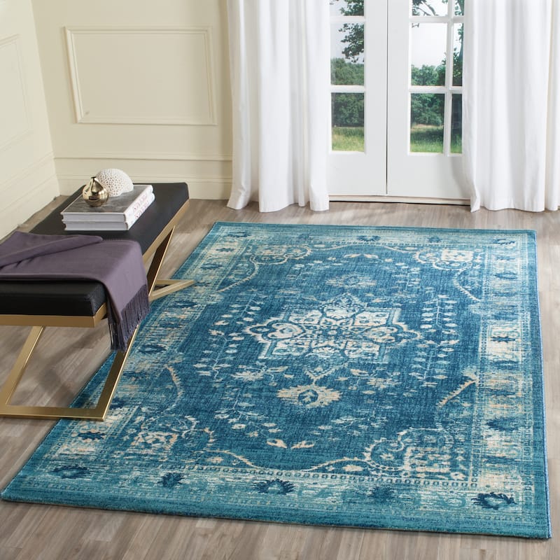 SAFAVIEH Evoke Bev Distressed Vintage Boho Rug - 5' 1" x 7' 6" - Navy/Gold - Runner/Rectangle