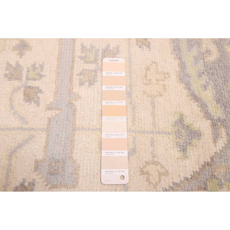 ECARPETGALLERY Hand-knotted Royal Oushak Cream Wool Rug - 7'10 x 7'10