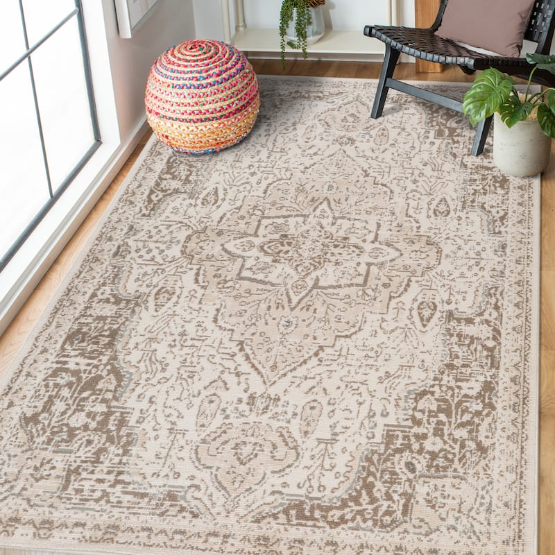 Alana Imara Light Cream Medallion Area Rug - 5'3" x 7'6"
