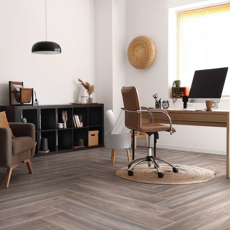 Merola Tile Mt Royale Pecan 6 x 35-1/2 Porcelain Floor and Wall Tile - Pallet (45 Tiles)