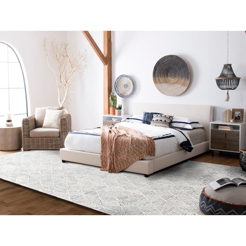 SAFAVIEH Handmade Abstract Harmanna Modern Wool Rug