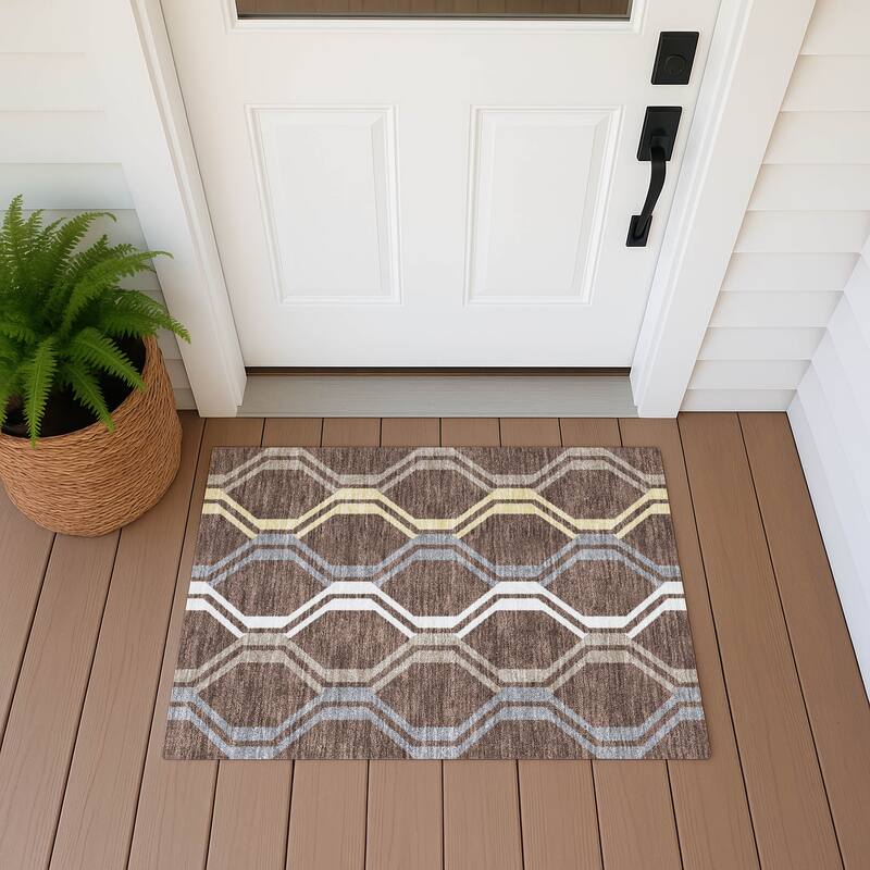 Machine Washable Indoor/ Outdoor Contemporary Dimensions Chantille Rug - Chocolate - 1'8" x 2'6"