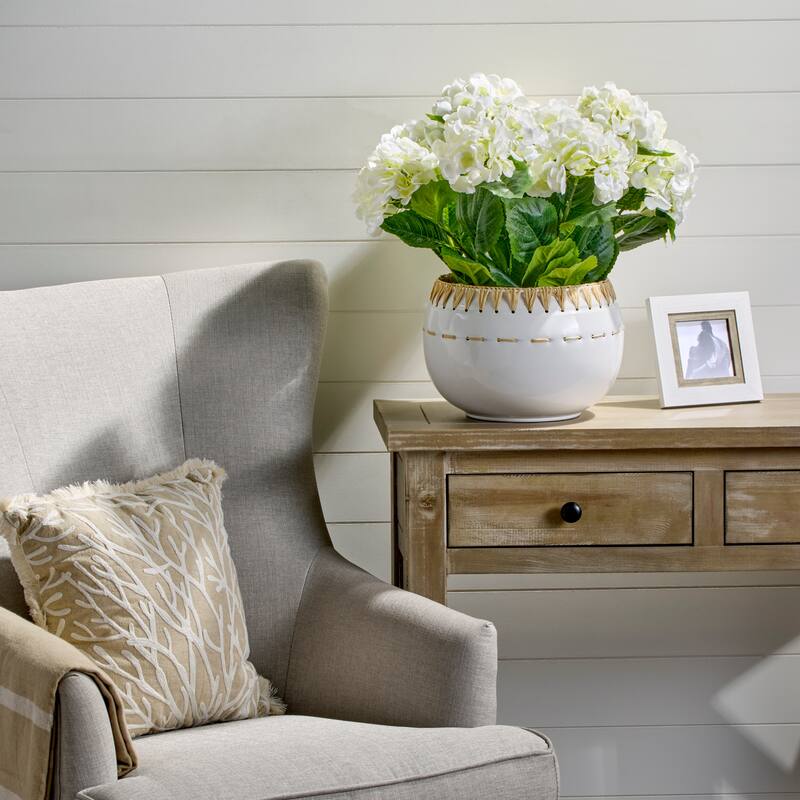 22" Potted Garden Hydrangea - White