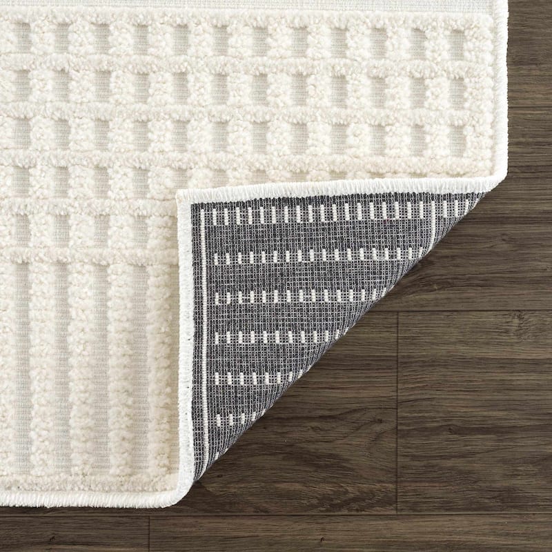 Hauteloom Rhun Living Room, Bedroom Machine Washable Area Rug - White, Off White - 2' x 2'10"