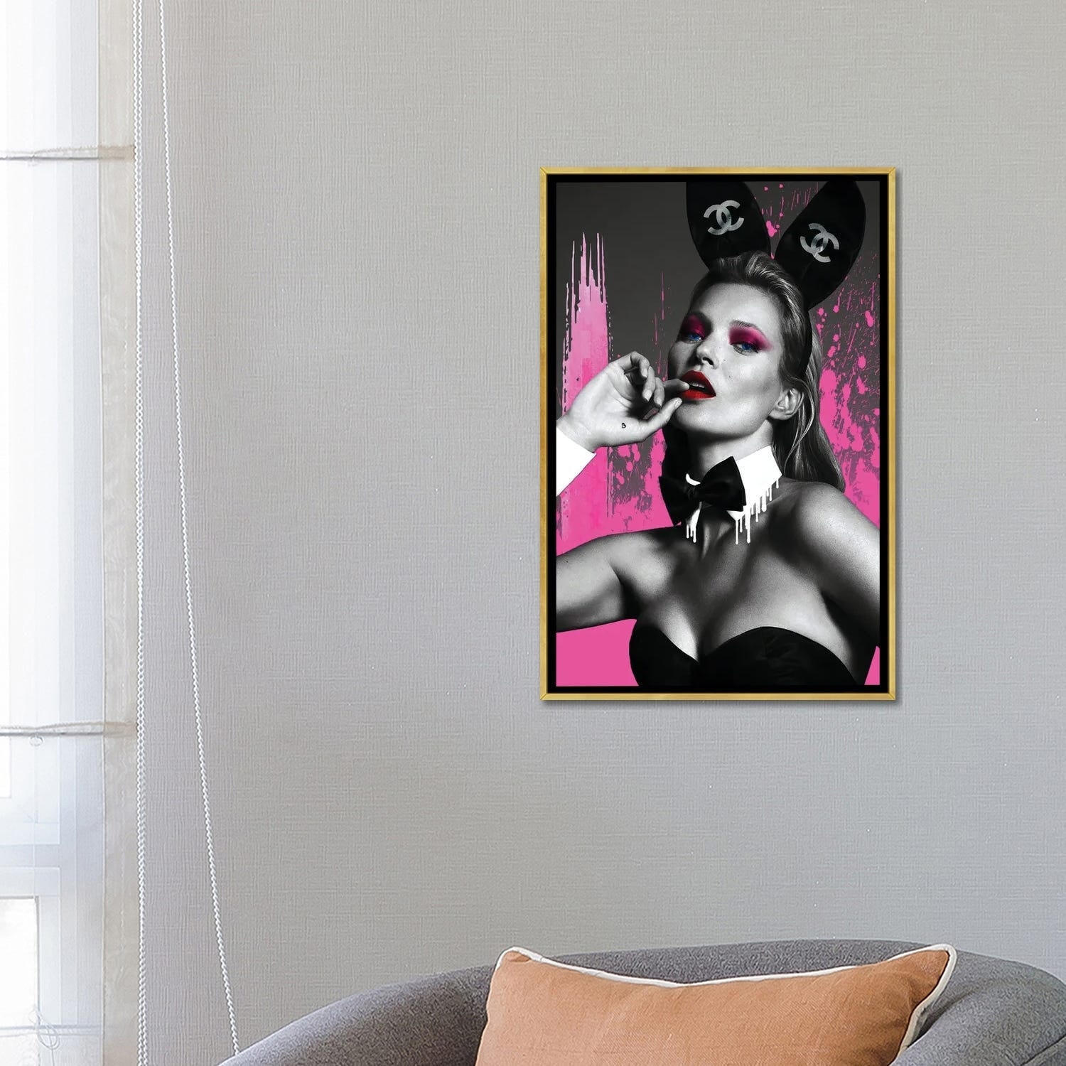 iCanvas Kate Moss Chanel by Frank Amoruso Framed - Bed Bath & Beyond -  37089969
