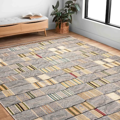 Alexander Home Armanda Modern Patterned Inspired Indoor/ Outdoor Area Rug