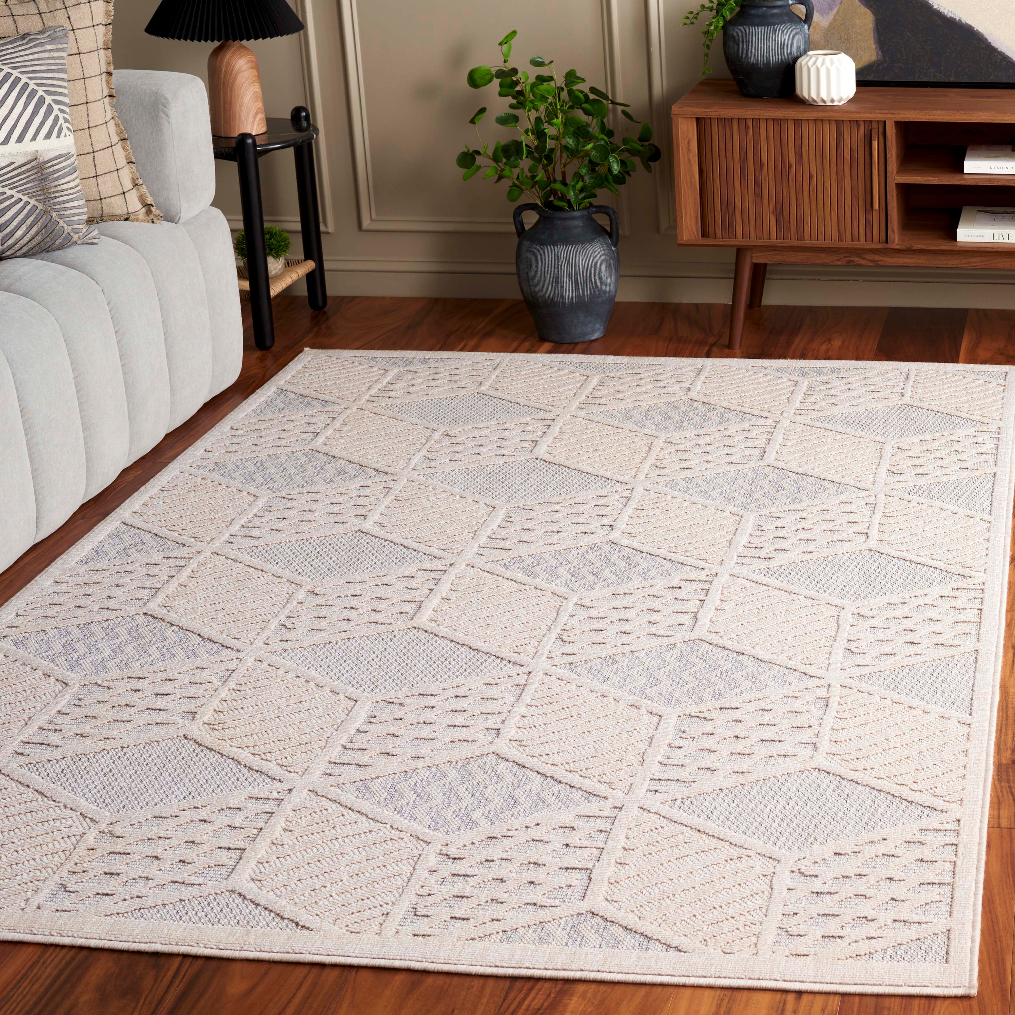 SAFAVIEH Milos Deloris Casual Rug