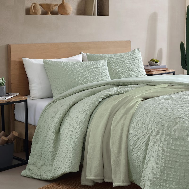 Wrangler Sedona Geometric Green Reversible Comforter Bonus Set