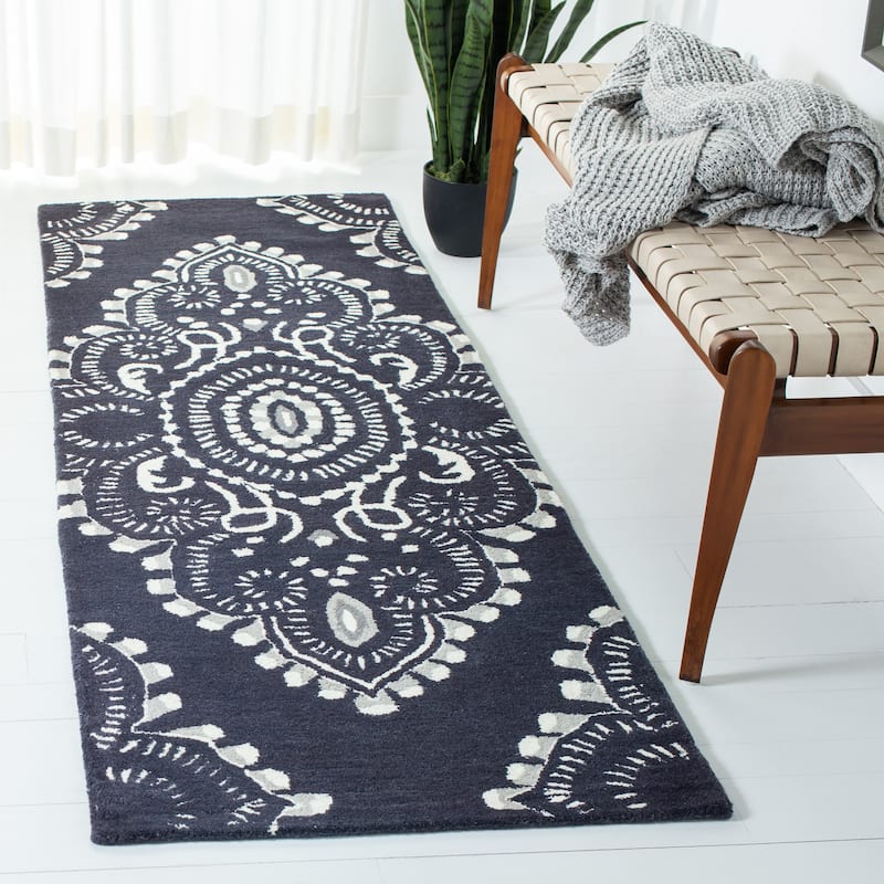 SAFAVIEH Handmade Wyndham Geanina Modern Wool Rug - 2'3" x 7' Runner - Dark Grey/Ivory