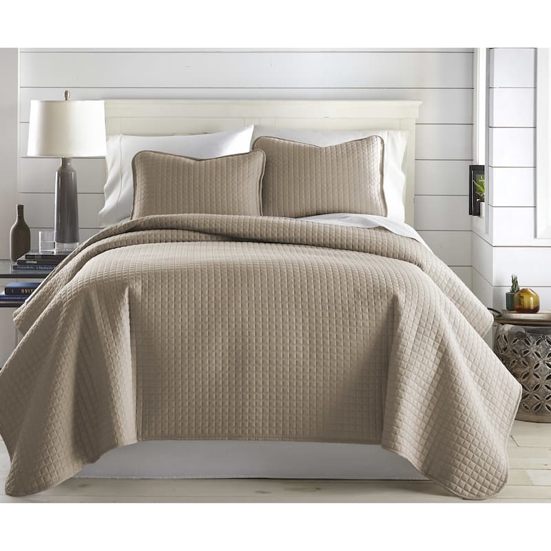 Vilano Oversized 3 piece Quilt Set by Southshore Fine Linens