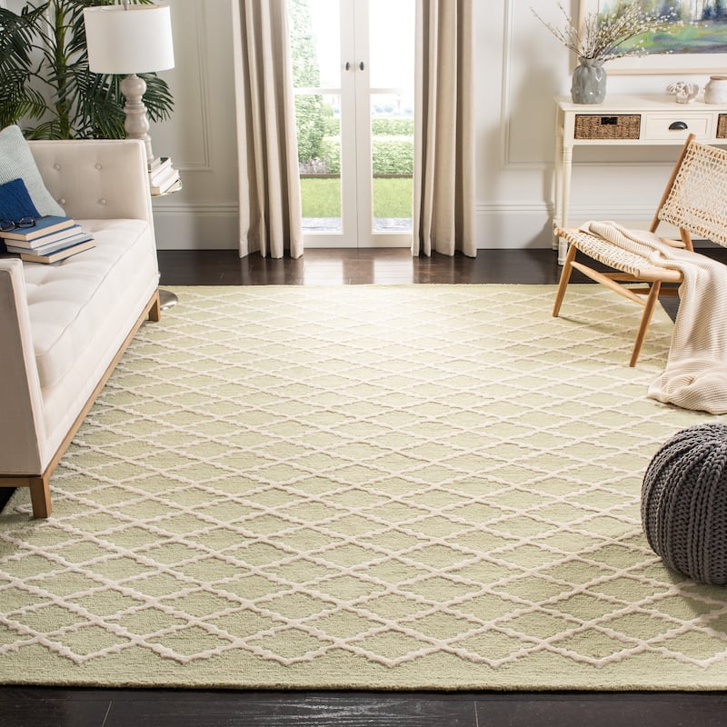 SAFAVIEH, Handmade Cambridge Reny Modern Moroccan Wool Rug - 6' x 9' - Light Green/Ivory