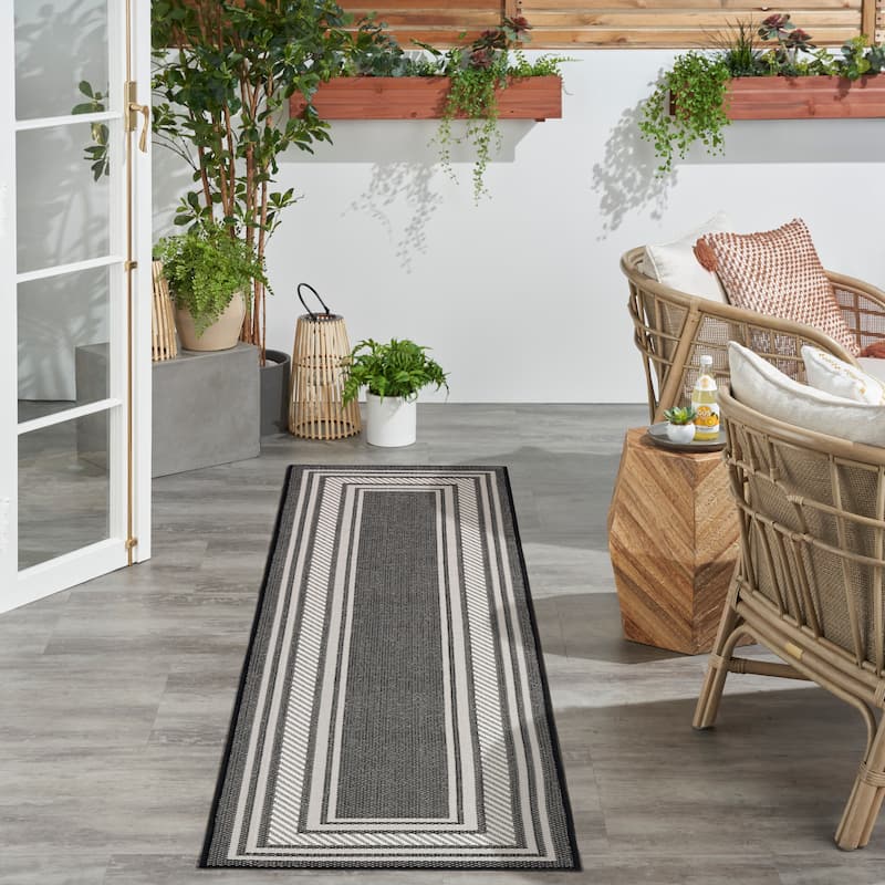 Nourison Horizon Indoor/Outdoor Geometric Area Rug