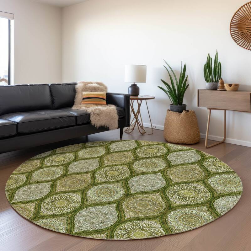 Machine Washable Indoor/ Outdoor Boho Mosaic Chantille Rug