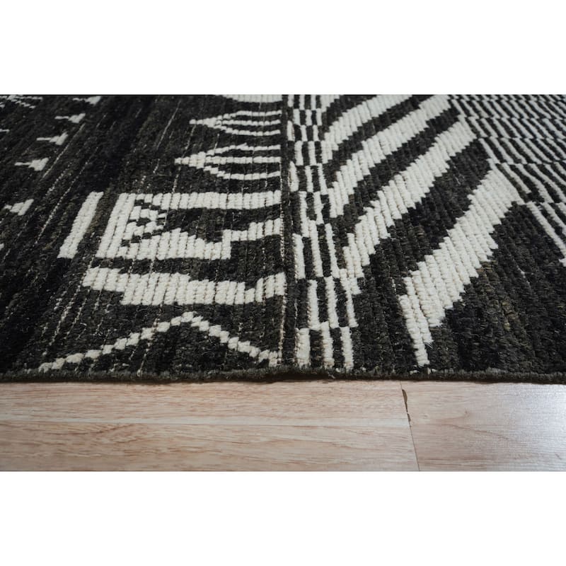 Home Decor Black Hand-Knotted Wool Contemporary Marrakech Handspun Area Rug. Elegant and Durable Rug for Living Room, Bedroom