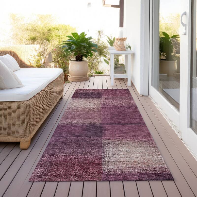 Machine Washable Indoor/ Outdoor Chantille Ombre Rug - Plum - 2'3" x 7'6"