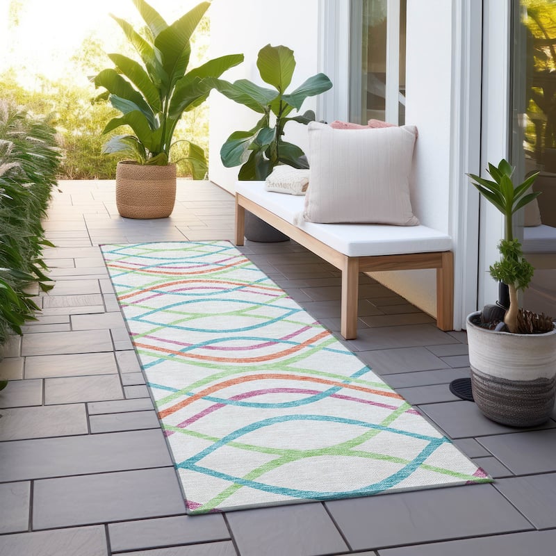 Machine Washable Indoor/ Outdoor Chantille Contemporary Deco Rug - White - 2'3" x 7'6"