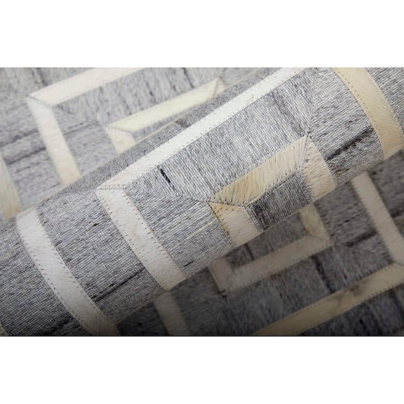 Grand Bazaar Canady Hand Woven Geometric Transitional Area Rug