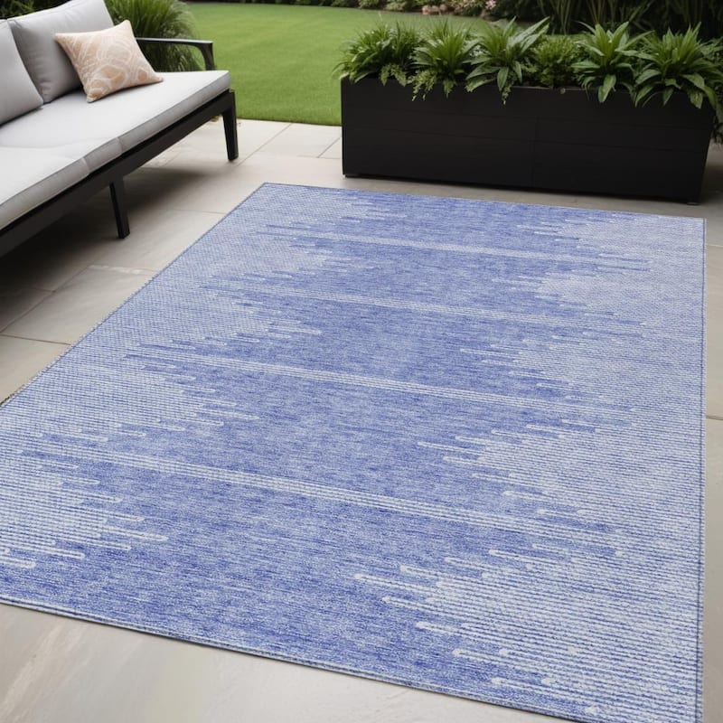 HomeRoots Abstract Transitional Rectangle Outdoor Rug - 5' X 8'