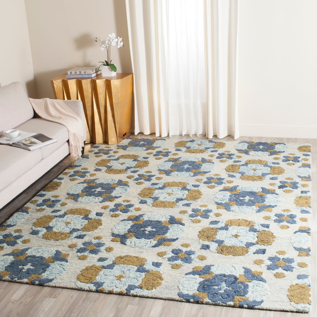 SAFAVIEH Handmade Blossom Osane Modern Floral Wool Rug