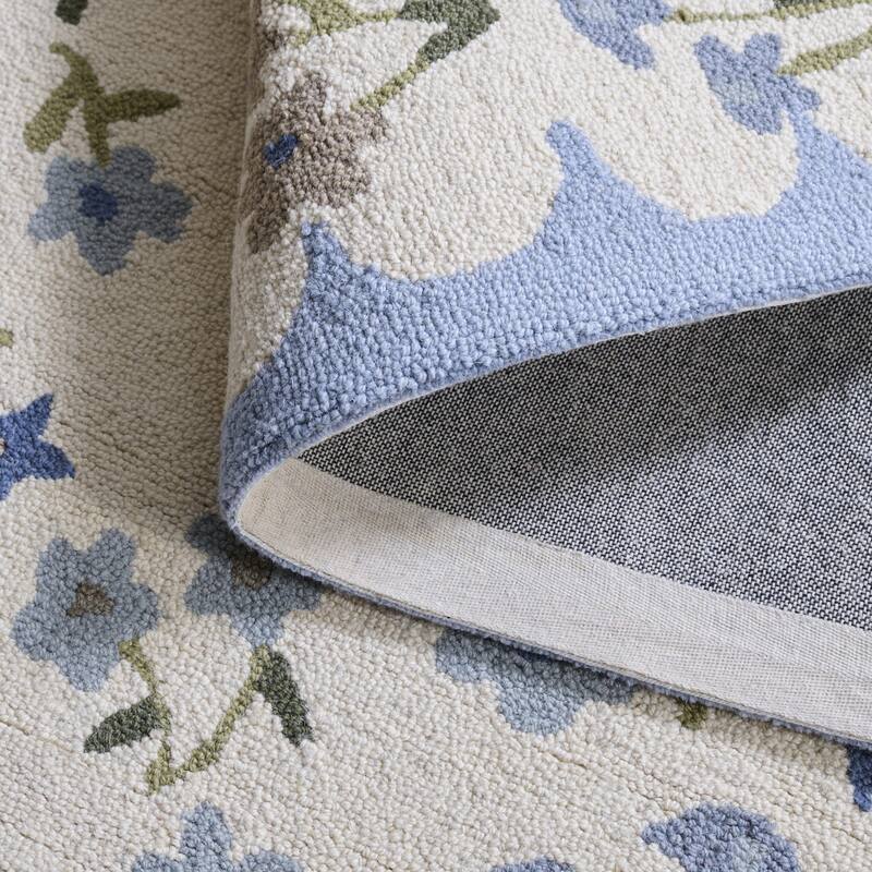 Martha Stewart by SAFAVIEH Handmade Kaidy Wool Rug