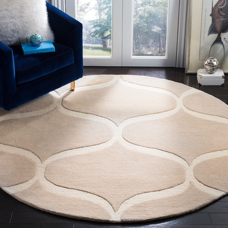 SAFAVIEH Handmade Cambridge Nenka Modern Wool Rug - 6' Round - Light Beige/Ivory