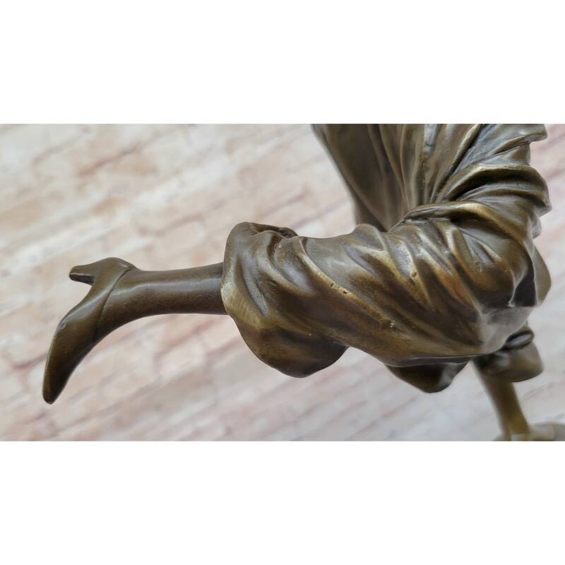 Female Figure In High Heels Flowing Dress - Art Deco Bronze Sculpture By Colinet